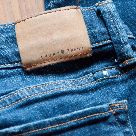 Lucky Brand Sweet Straight Fit Jeans Size 4/27 - Picture 6 of 7